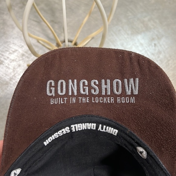 🦩 174. Dirty Mitts - Gong show built in the locker room, Gong Show Life Apparel - Picture 2 of 2